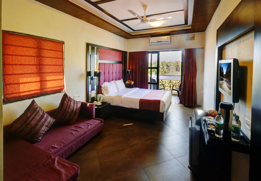 Resort De Crossroads Калангуте Екстериор снимка
