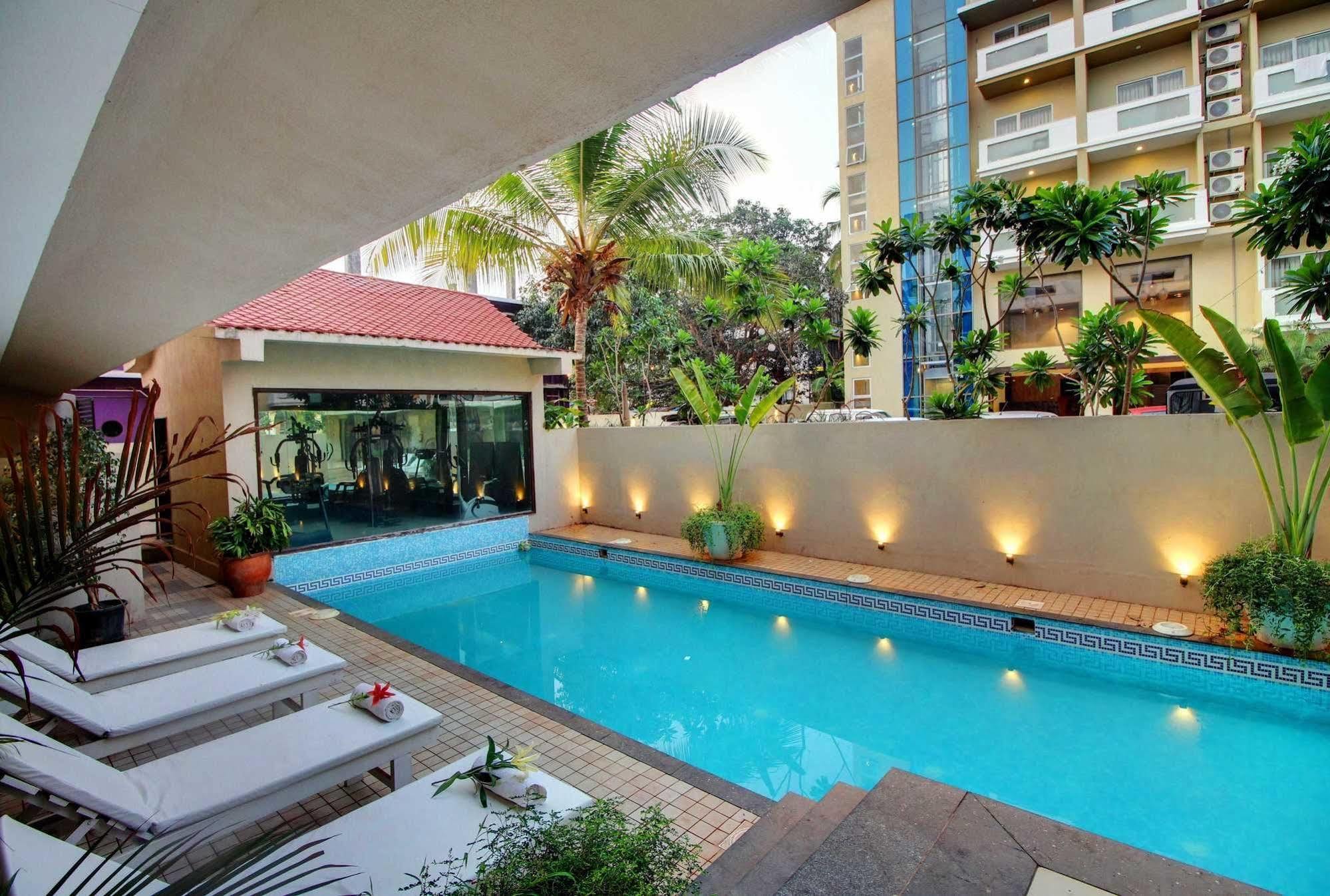Resort De Crossroads Калангуте Екстериор снимка